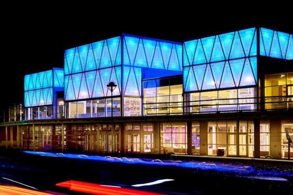 170 M2 Stort Hus Taet Pa Centrum, Mch Og Boxen Herning Extérieur photo